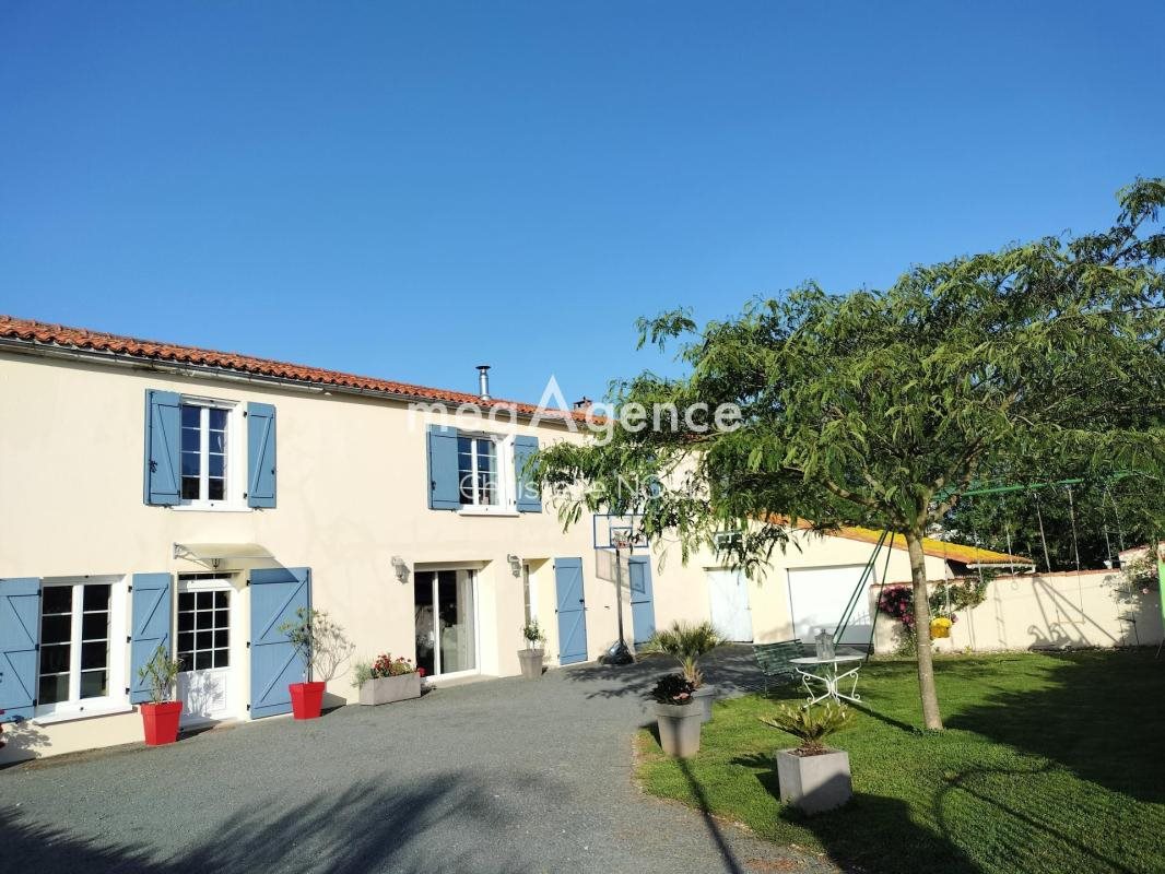 Maison à vendre, 205m², La Taillée