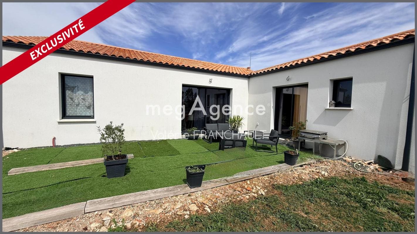 Maison à vendre, 108m², Sainte-Gemme-la-Plaine