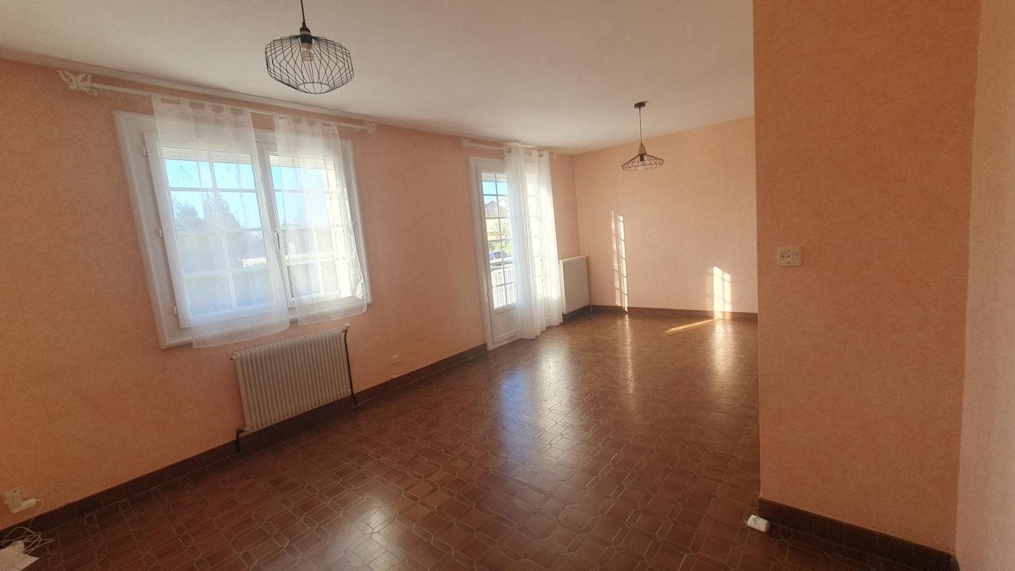 Maison à louer, 94m², Le Genest-Saint-Isle