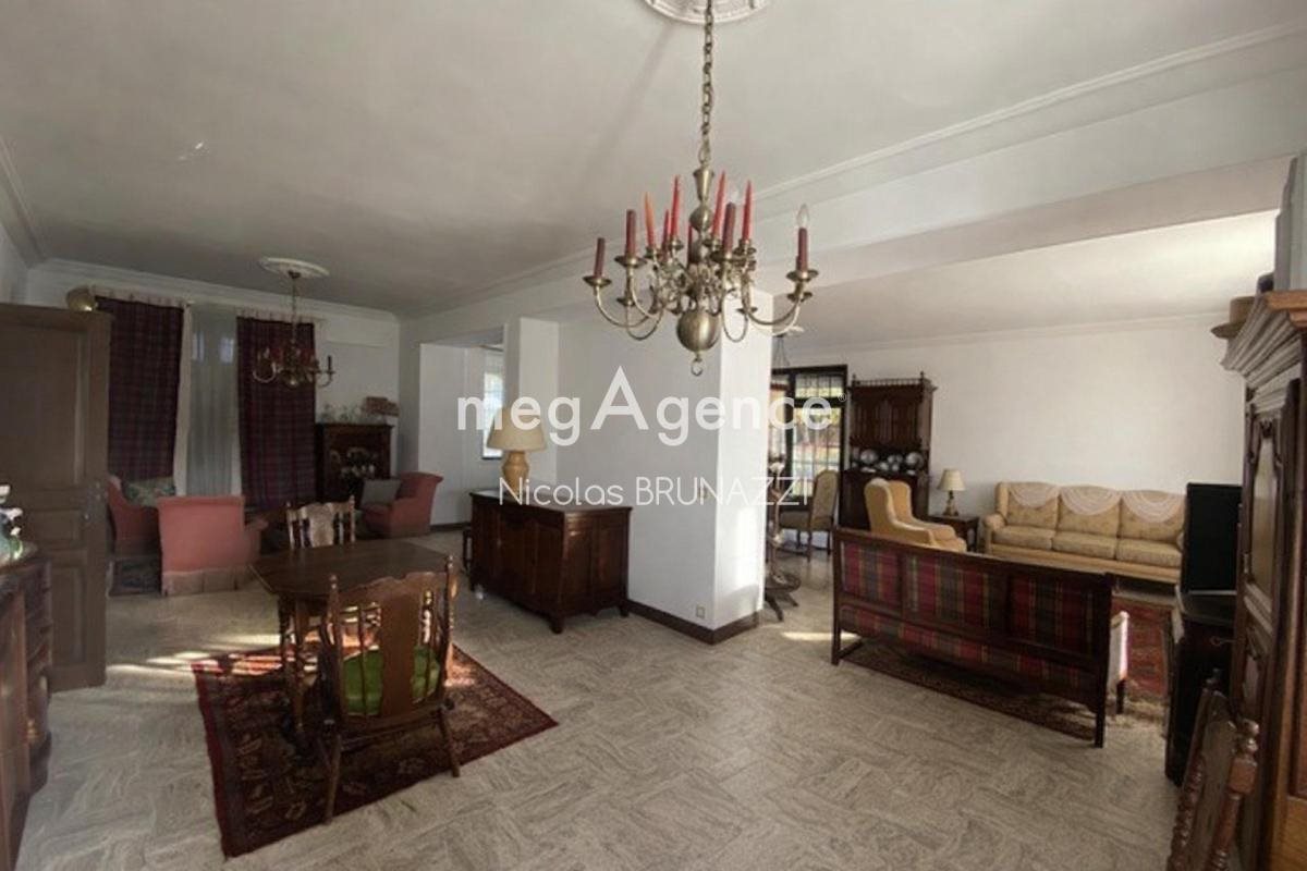 Maison à vendre, 361m², Ambrières-les-Vallées