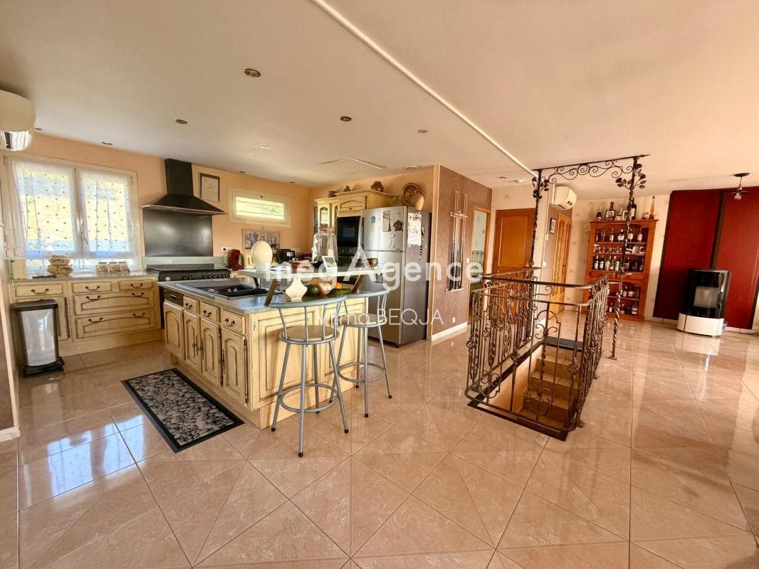 Maison à vendre, 270m², Véron