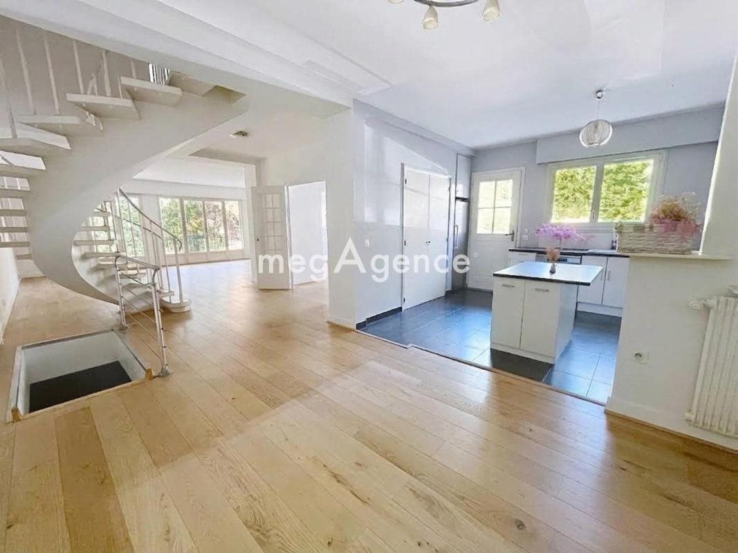 Appartement à vendre, 152m², Saint-Nom-la-Bretèche