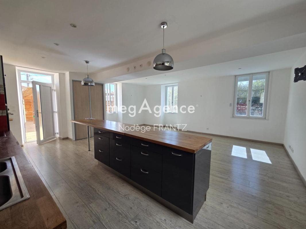 Maison à vendre, 140m², Saint-Savinien