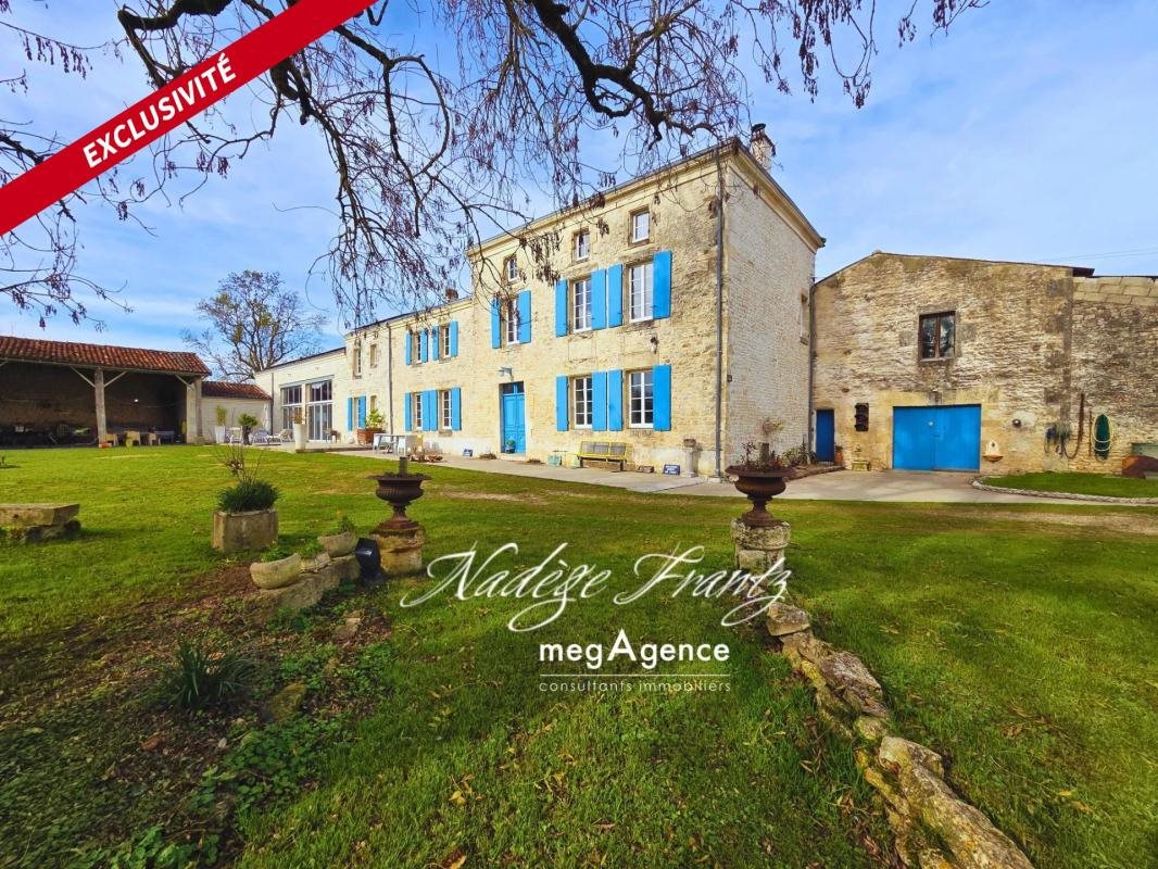 Maison à vendre, 371m², Loiré-sur-Nie
