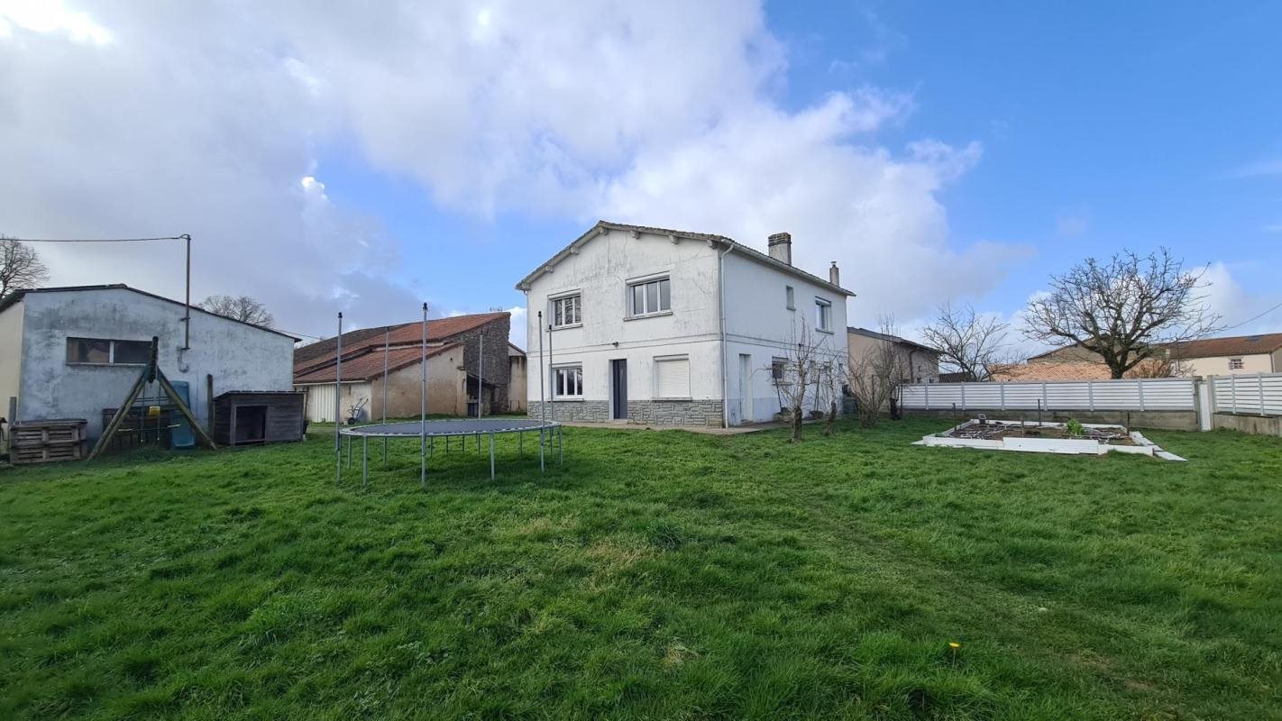 Maison à vendre, 189m², Bressuire