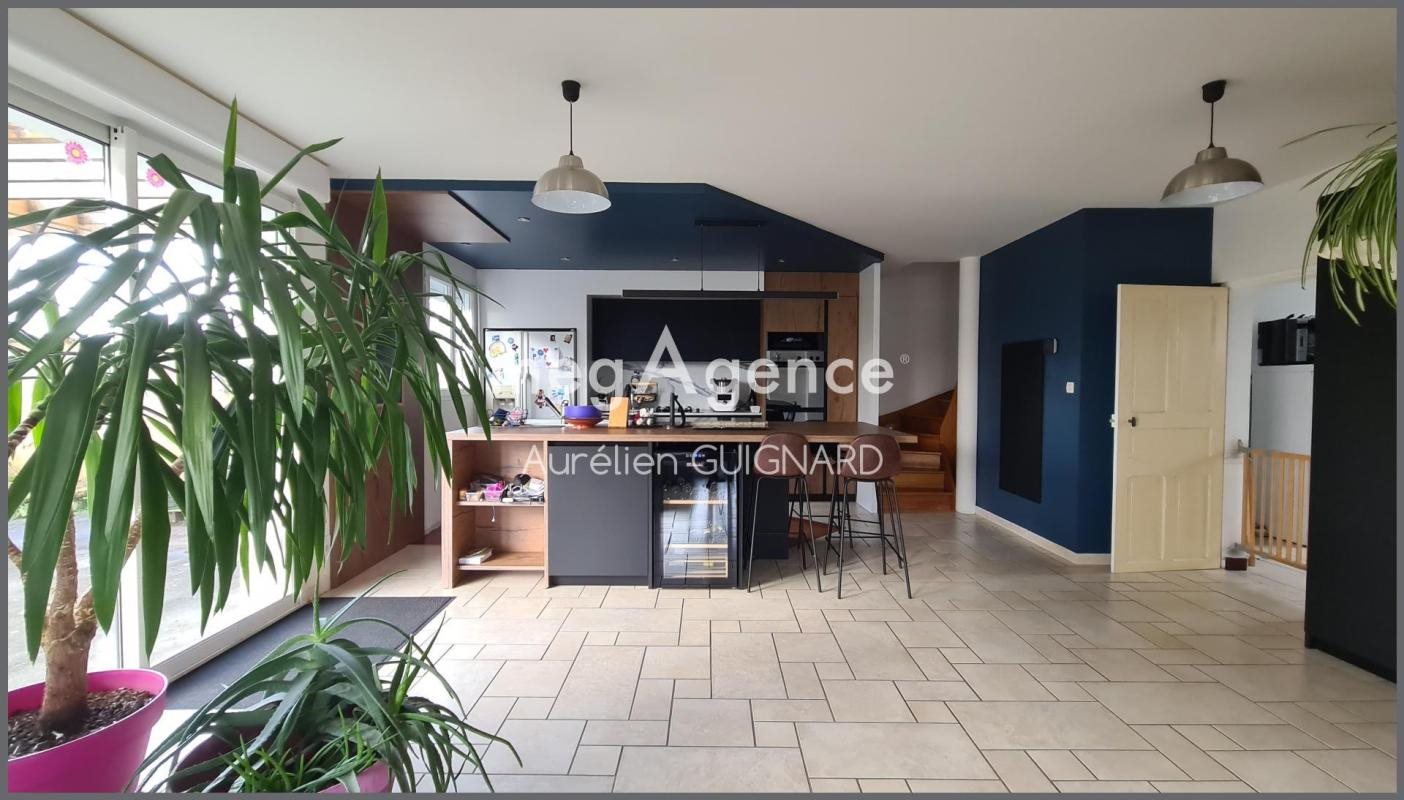 Maison à vendre, 189m², Bressuire