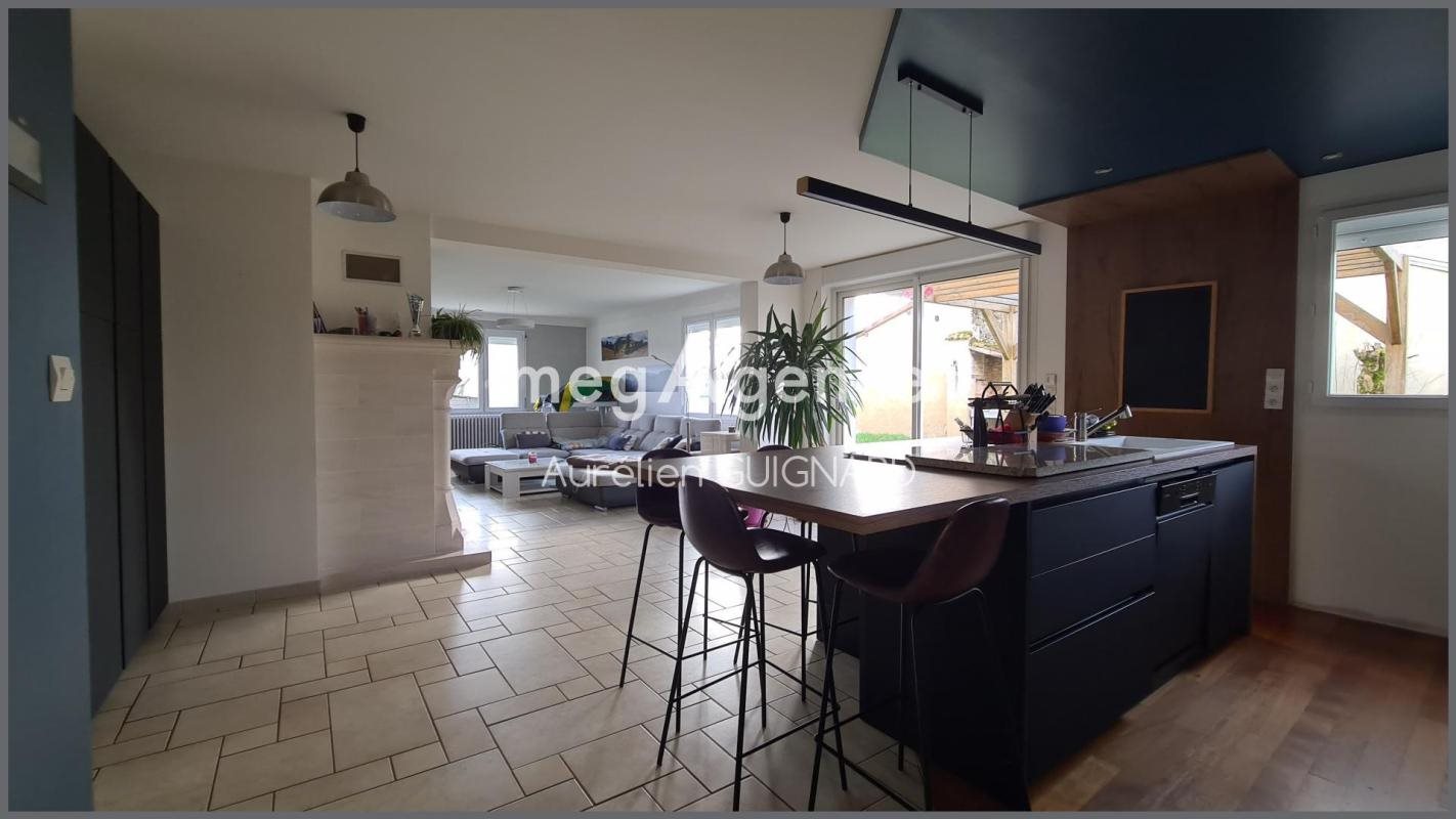 Maison à vendre, 189m², Bressuire