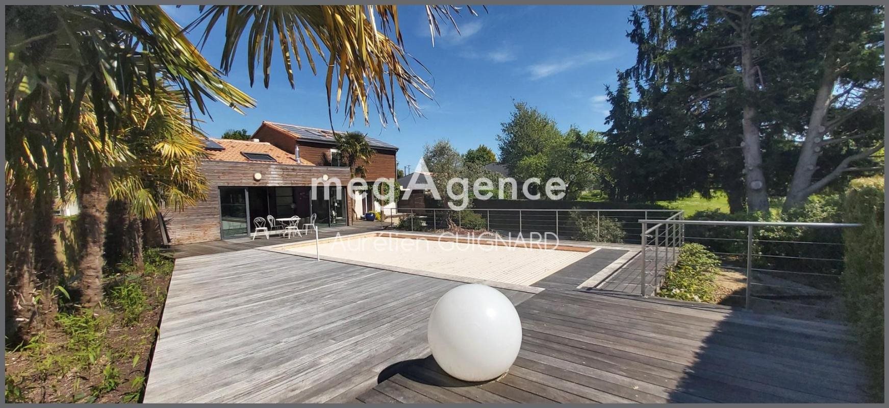 Maison à vendre, 217m², Bressuire