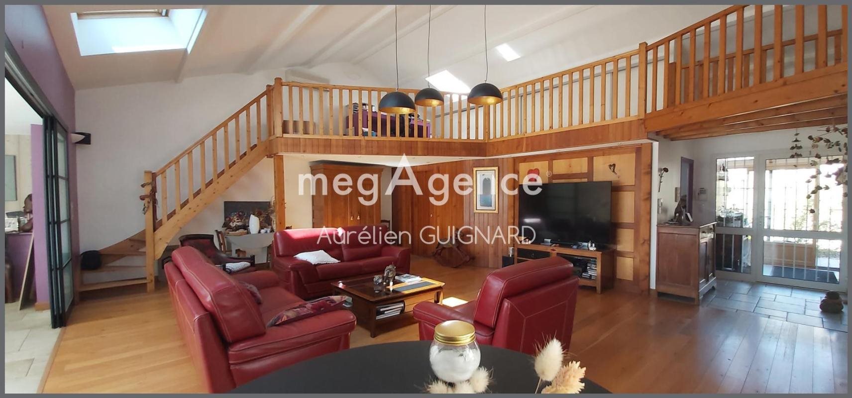 Maison à vendre, 217m², Bressuire