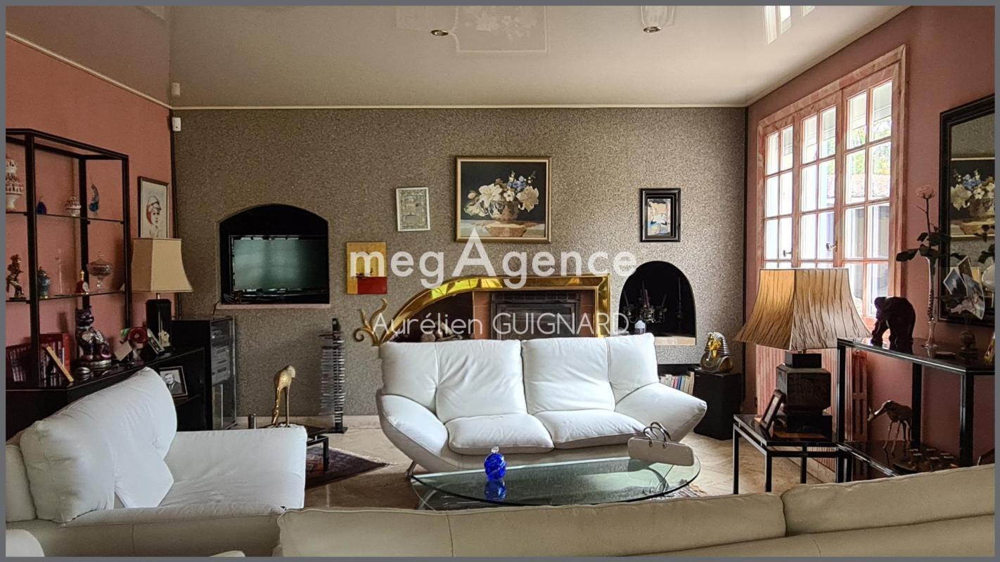 Maison à vendre, 164m², Bressuire
