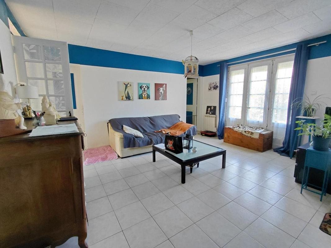 Maison à vendre, 111m², Arcisses