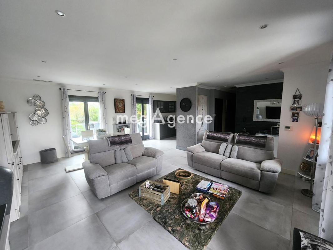 Maison à vendre, 180m², Bassens