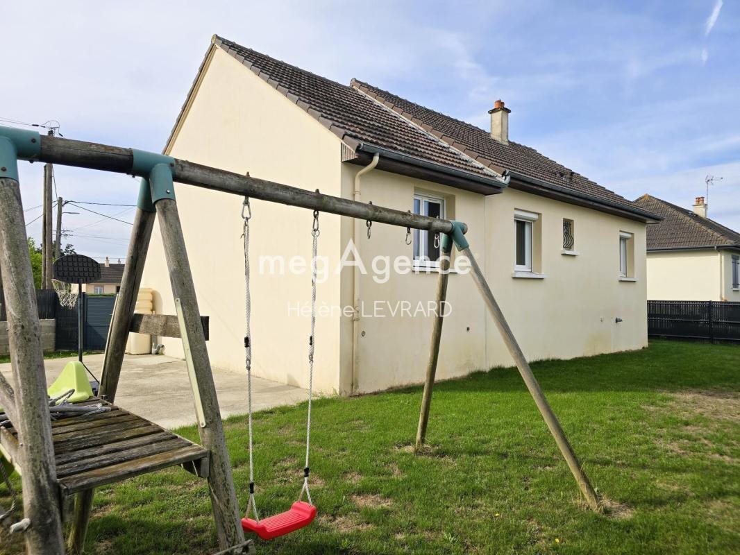Maison à vendre, 84m², Évron