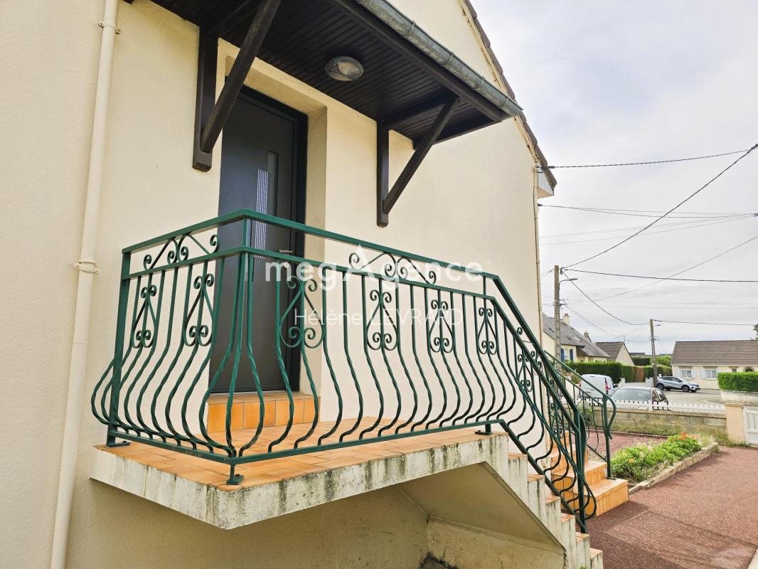 Maison à vendre, 84m², Évron
