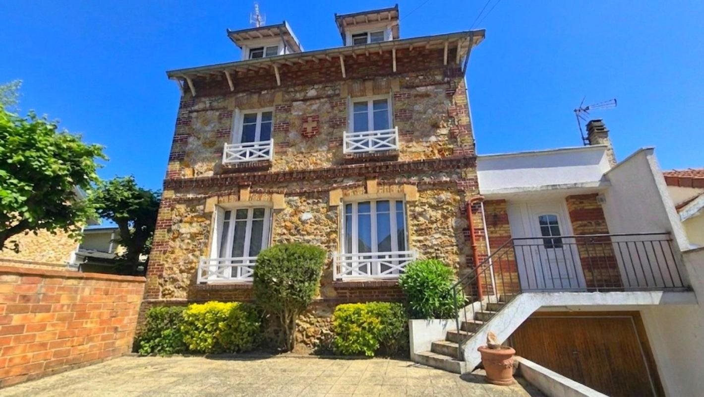 Maison à vendre, 183m², Saint-Prix