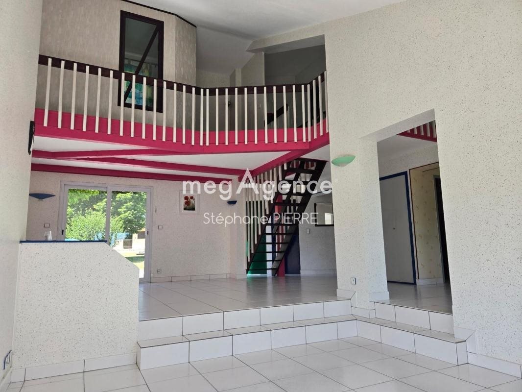 Maison à vendre, 166m², Domérat