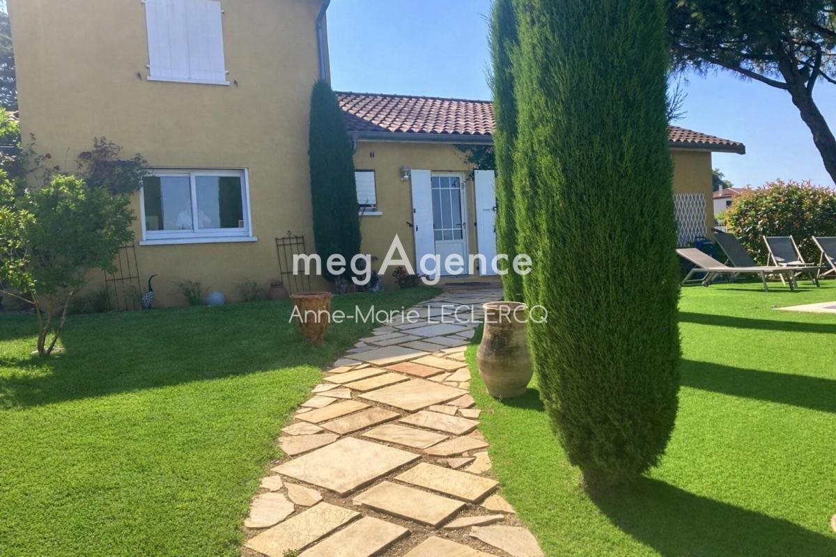 Maison à vendre, 137m², Sainte-Consorce