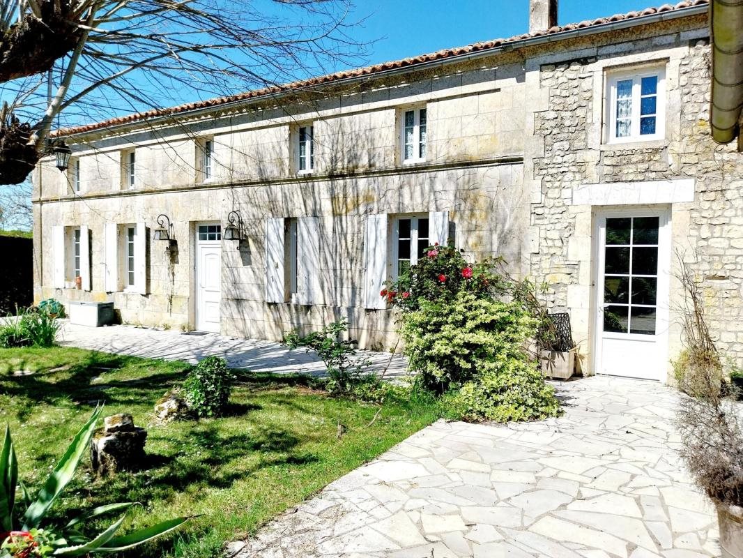 Maison à vendre, 210m², Saint-Germain-de-Lusignan