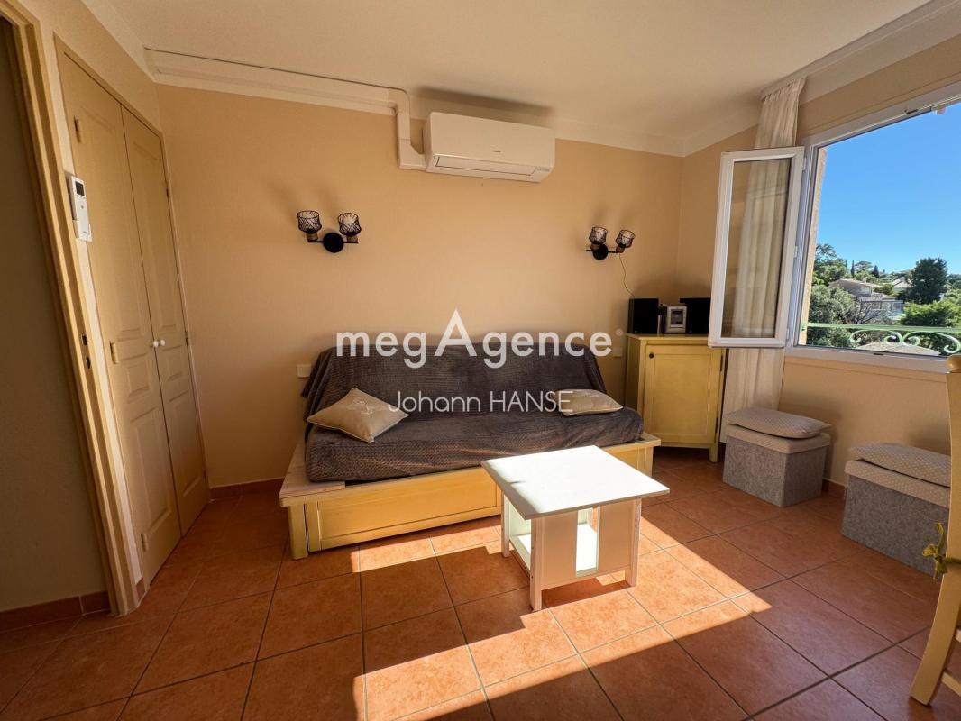 Appartement à vendre, 40m², Roquebrune-sur-Argens