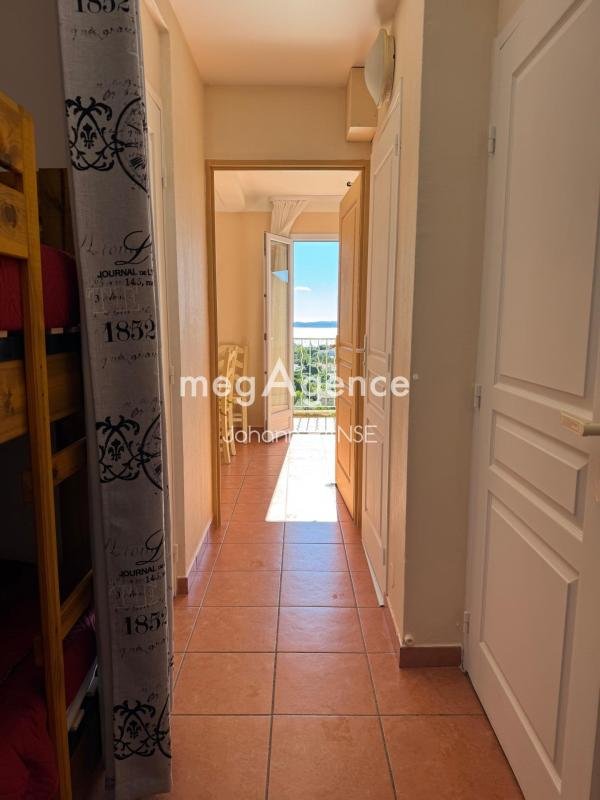 Appartement à vendre, 40m², Roquebrune-sur-Argens