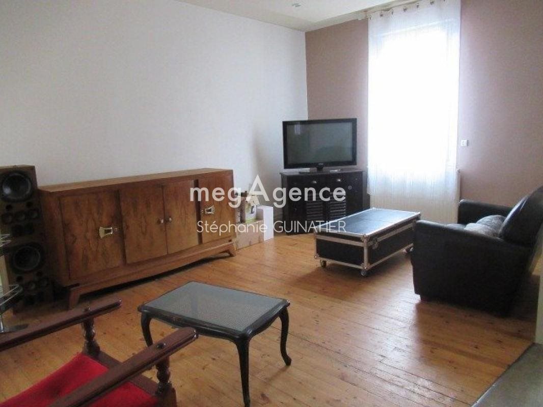Maison à vendre, 106m², Saint-Yorre
