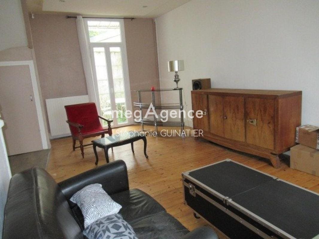 Maison à vendre, 106m², Saint-Yorre