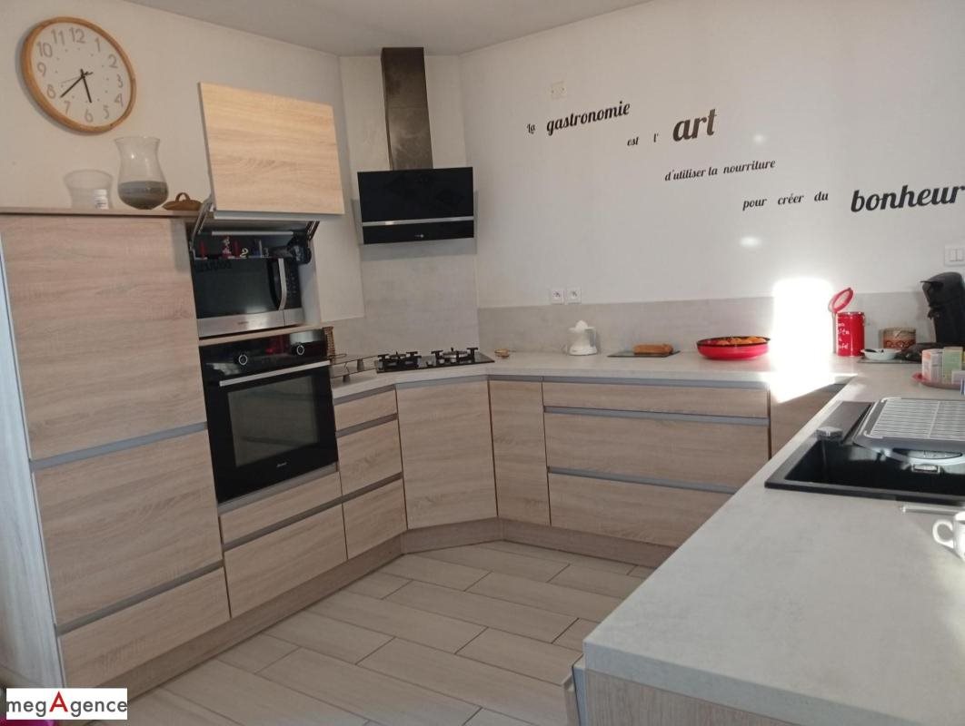 Maison à vendre, 138m², Charmeil