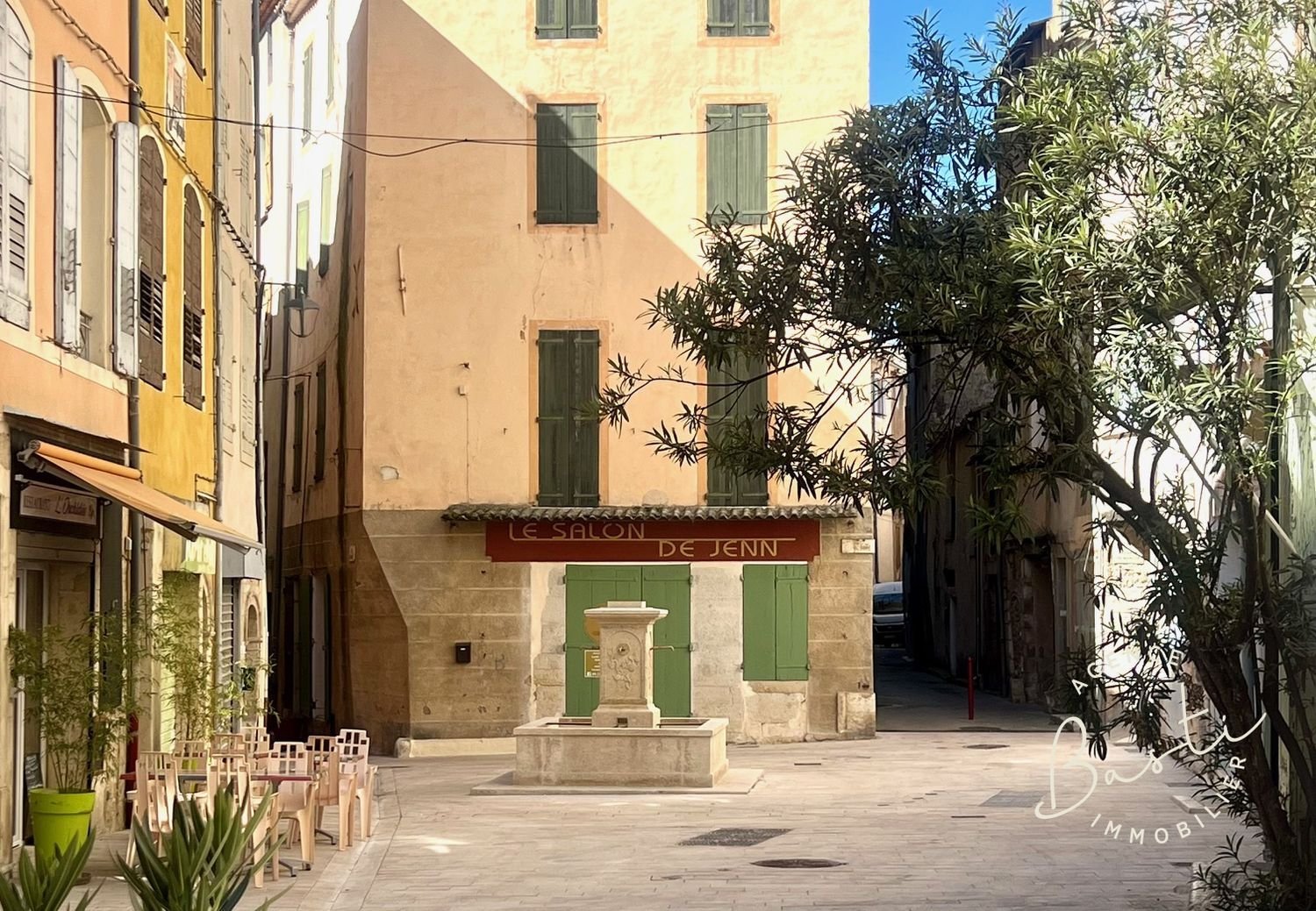 Maison à vendre, 270m², Riez
