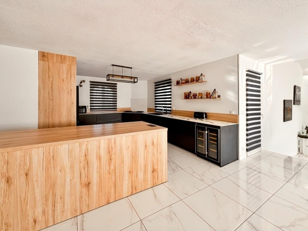 Maison à vendre, 244m², Juvignac