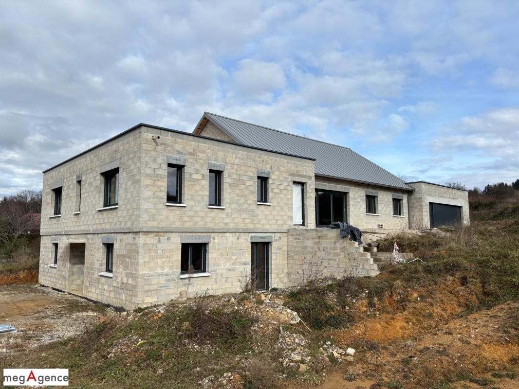 Maison à vendre, 277m², Saint-Germain-les-Vergnes