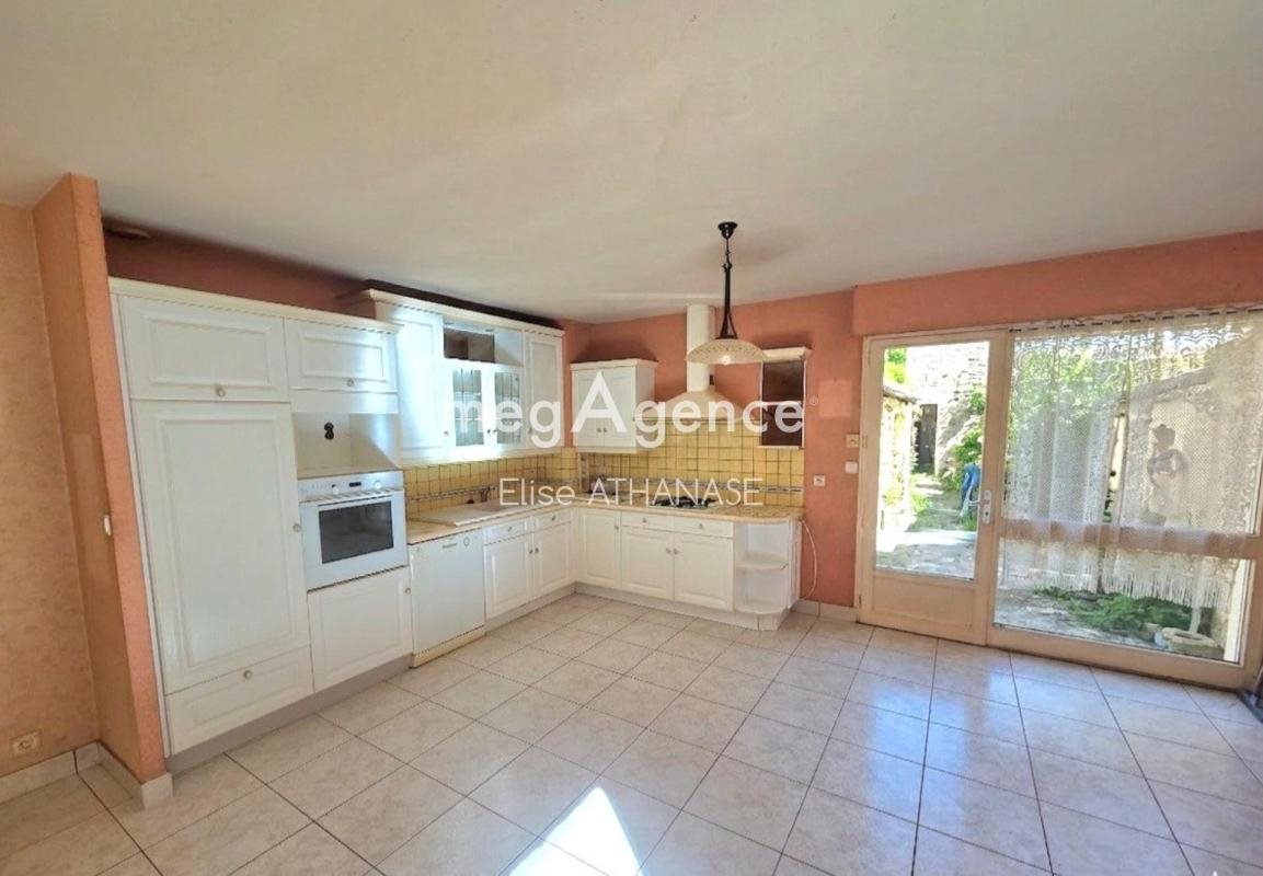 Maison à vendre, 120m², Fougères