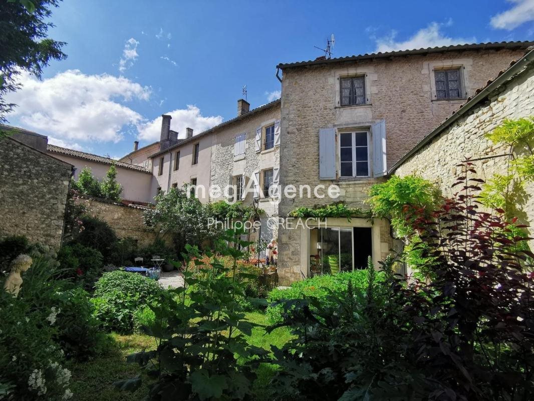 Maison à vendre, 287m², Saint-Jean-d'Angély