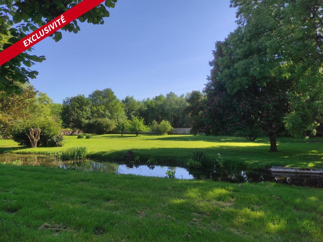 Maison à vendre, 410m², Saint-Jean-d'Angély