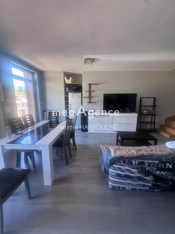 Appartement à vendre, 118m², Le Chambon-Feugerolles