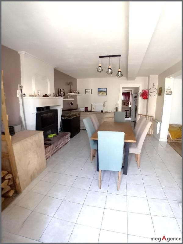Maison à vendre, 115m², Pisany