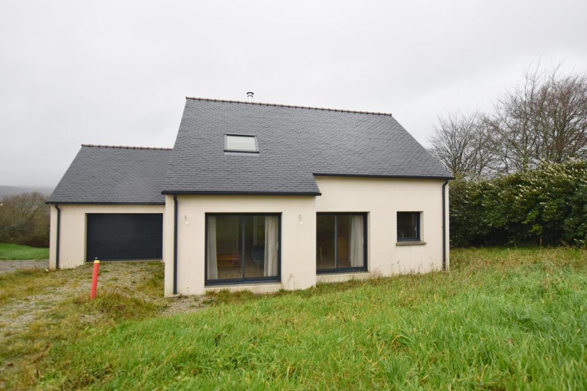 Maison à vendre, 112m², Plomodiern