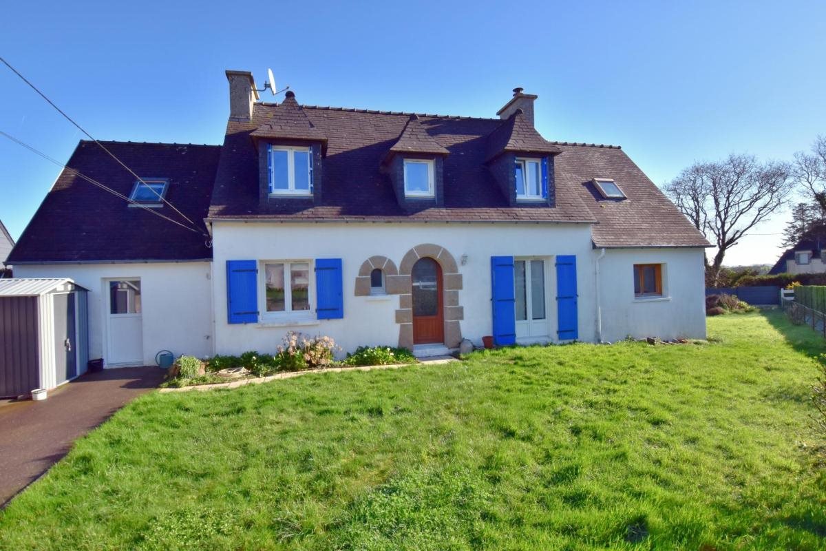 Maison à vendre, 125m², Plomodiern
