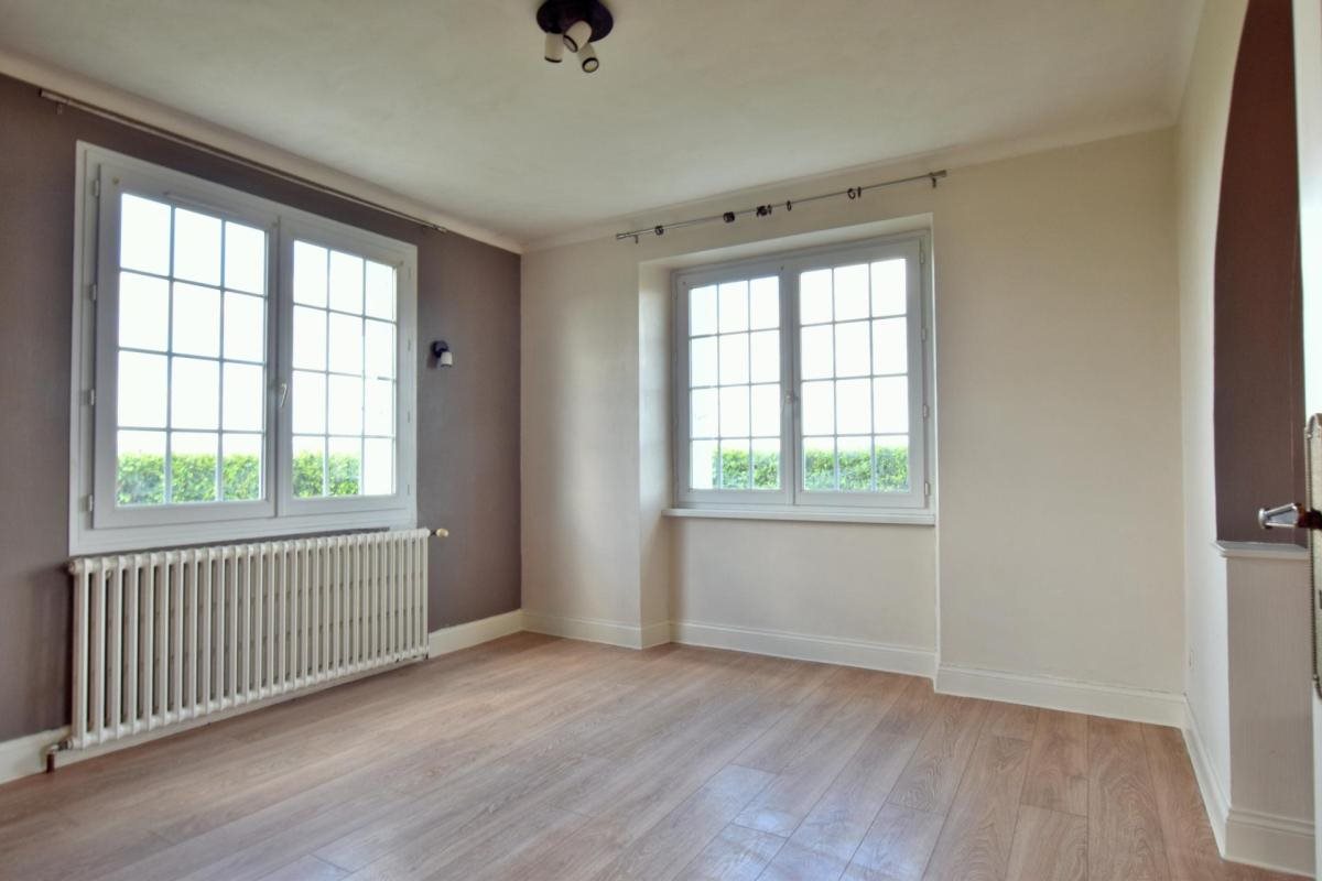 Maison à vendre, 145m², Plonévez-Porzay