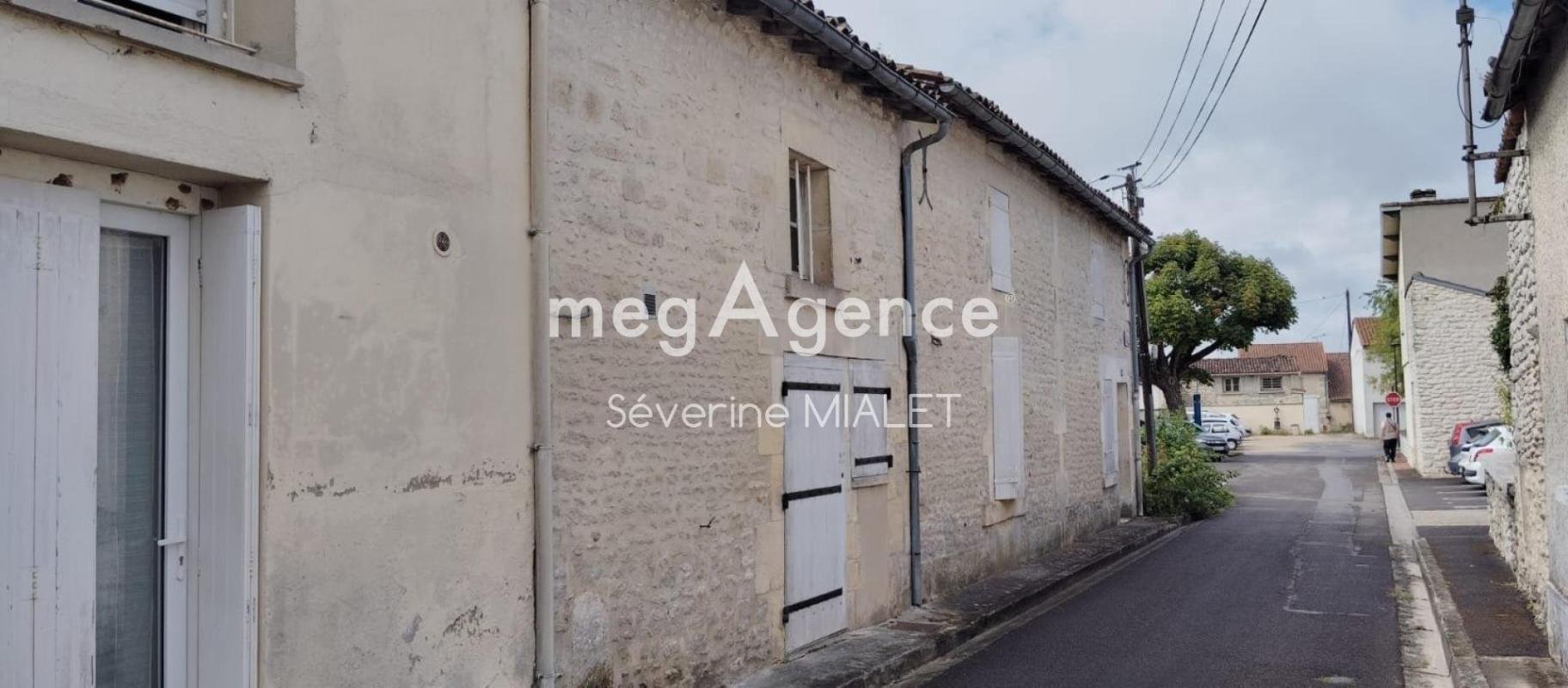Maison à vendre, 80m², Châteaubernard