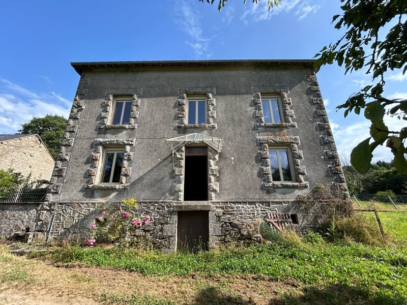 Maison à vendre, 200m², Saint-Léger-la-Montagne