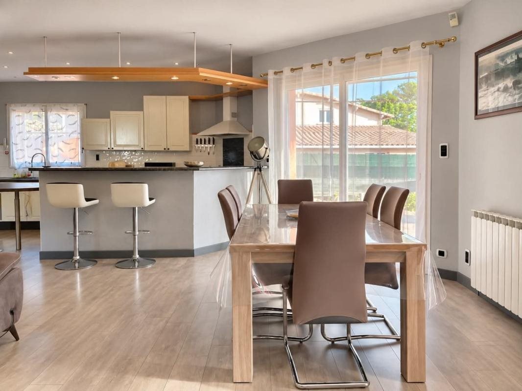 Maison à vendre, 145m², L'Honor-de-Cos