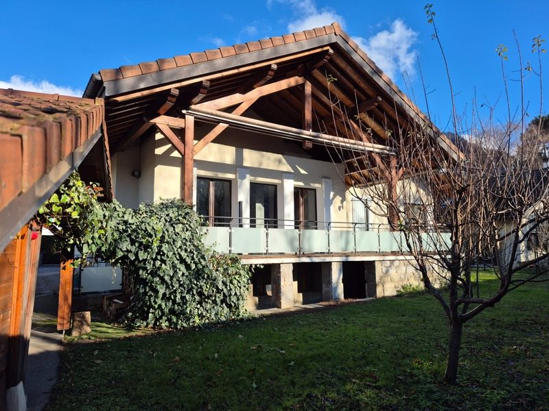 Maison à vendre, 186m², Cluses