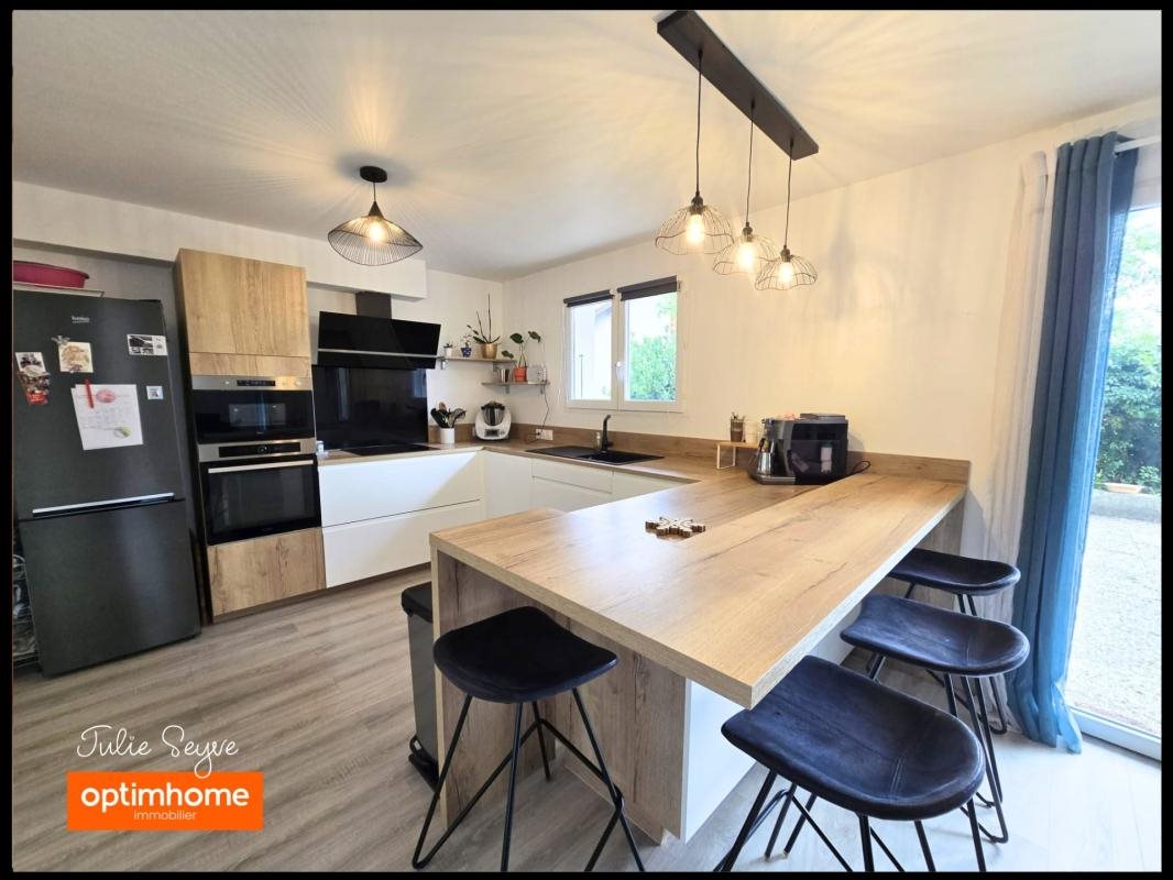 Maison à vendre, 101m², Cessy