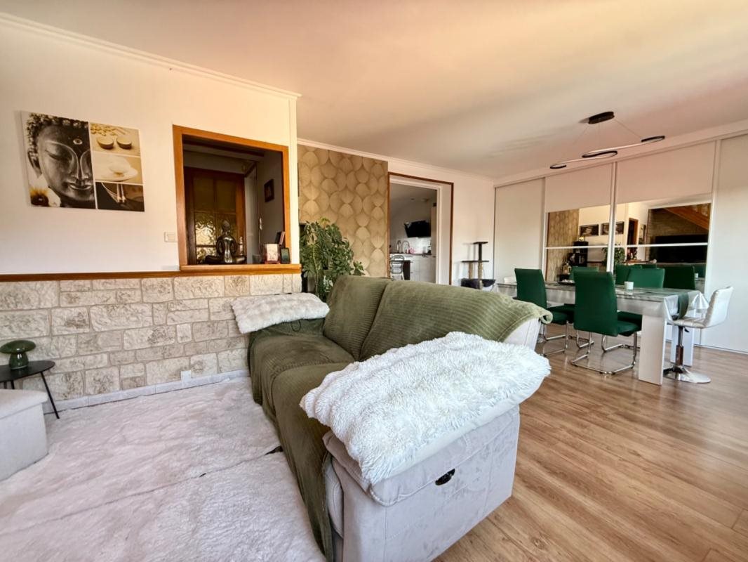 Appartement à vendre, 94m², Le Chambon-Feugerolles
