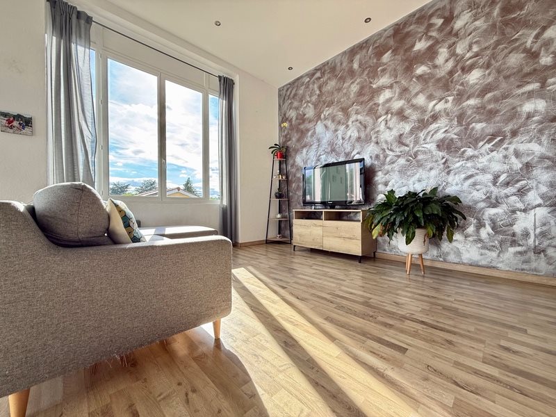 Maison à vendre, 109m², Le Chambon-Feugerolles
