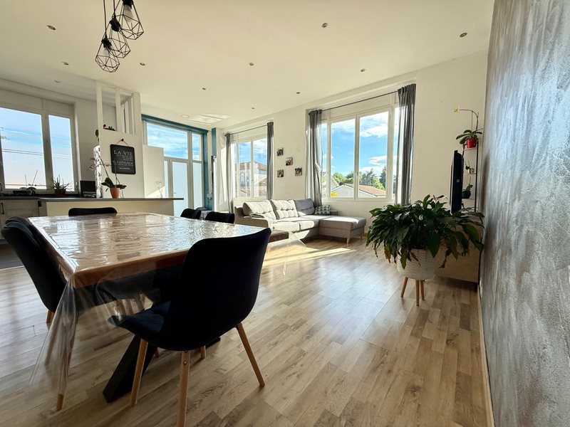 Maison à vendre, 109m², Le Chambon-Feugerolles