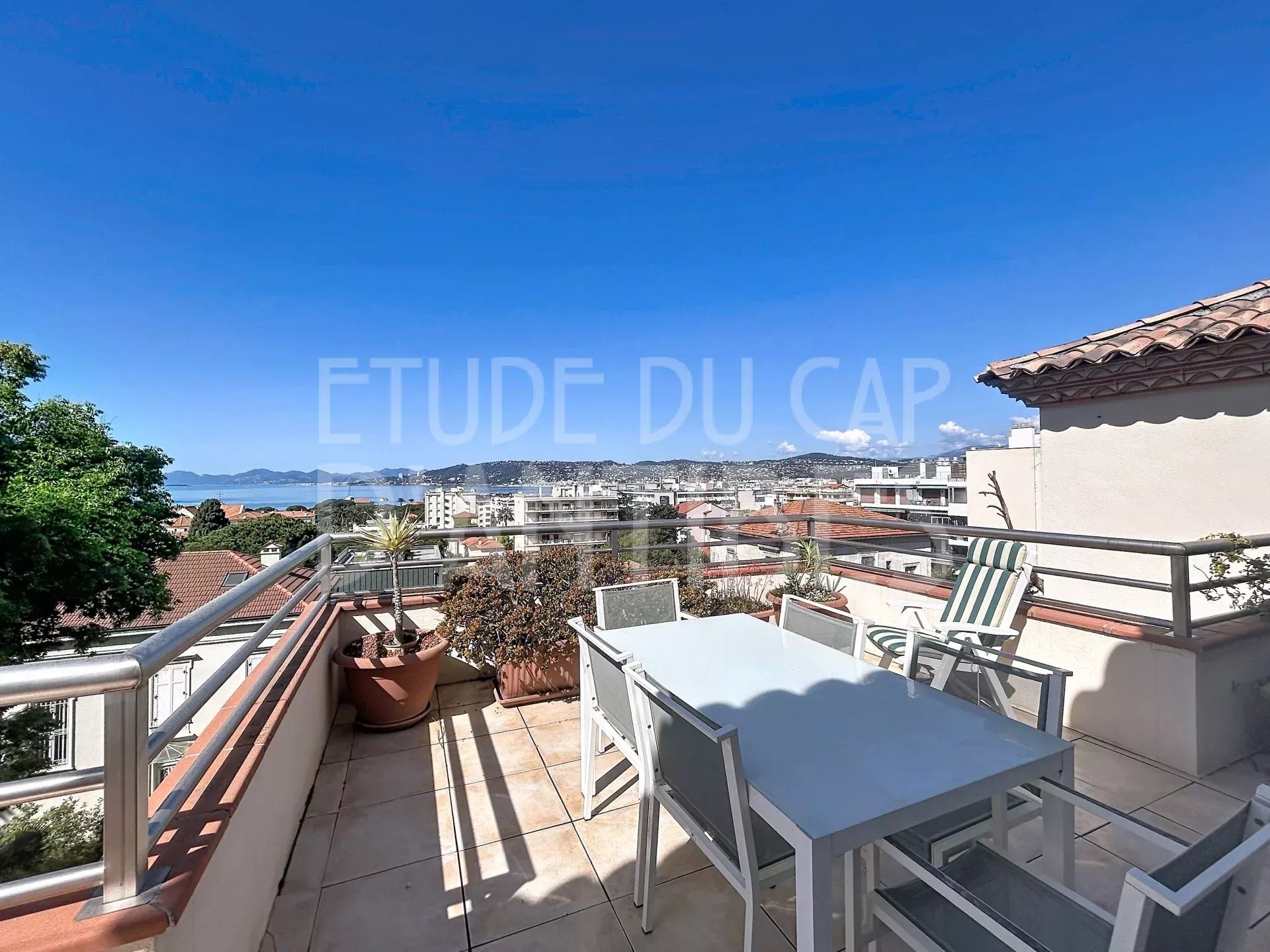 Appartement à louer, 140m², Antibes