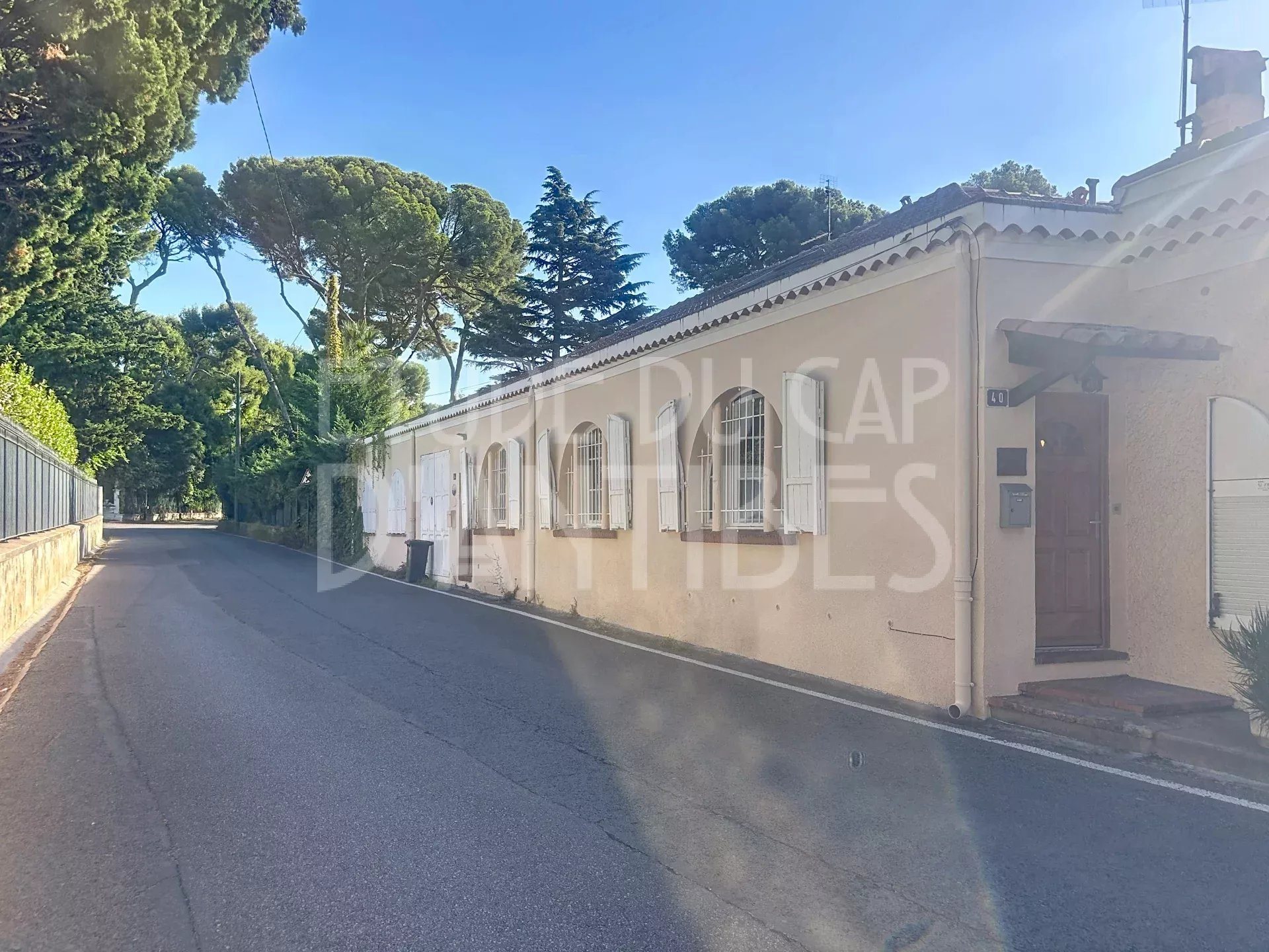 Exclusive 3-Room Apartment In The Heart Of Cap D'antibes