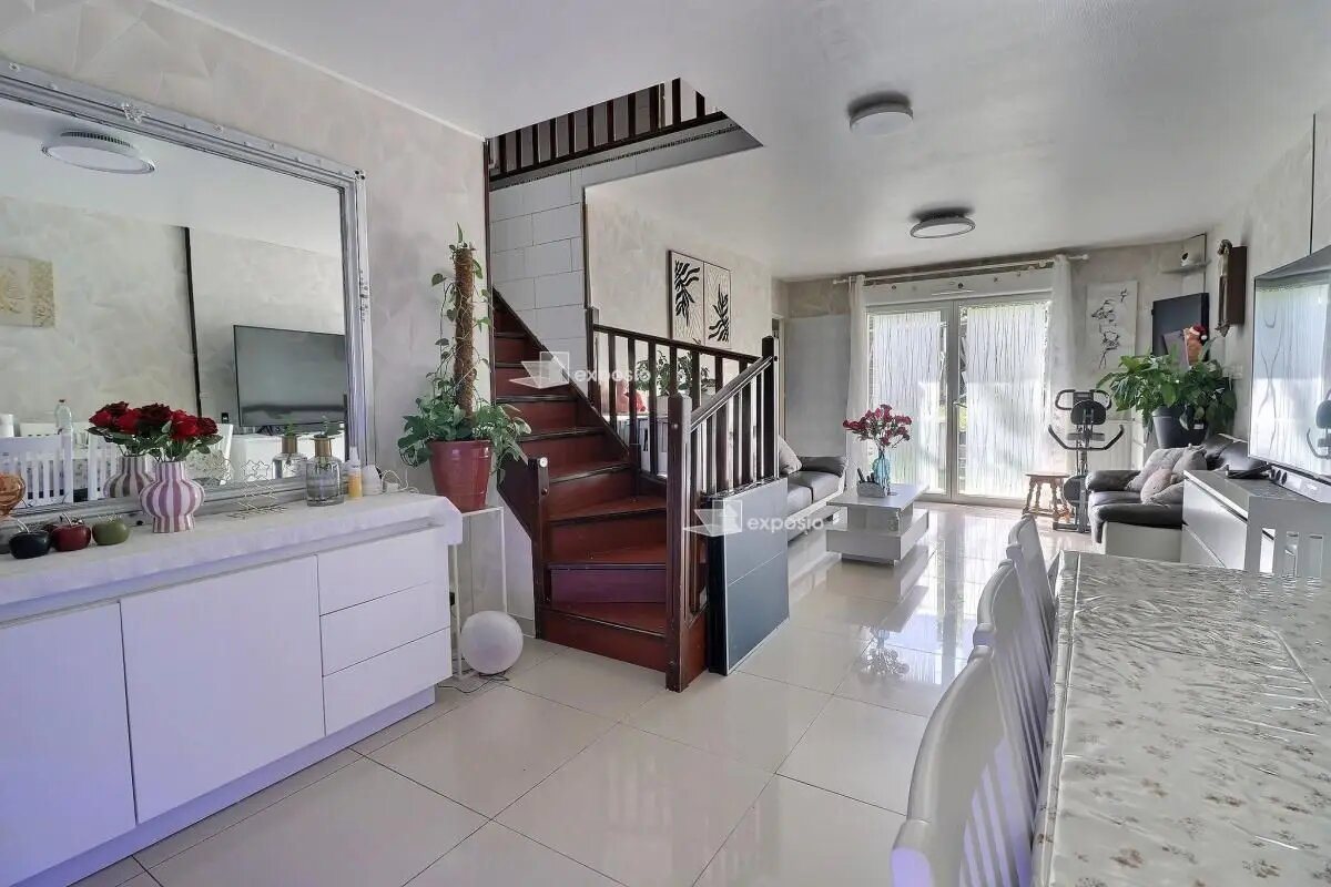 Maison à vendre, 104m², Vert-Saint-Denis
