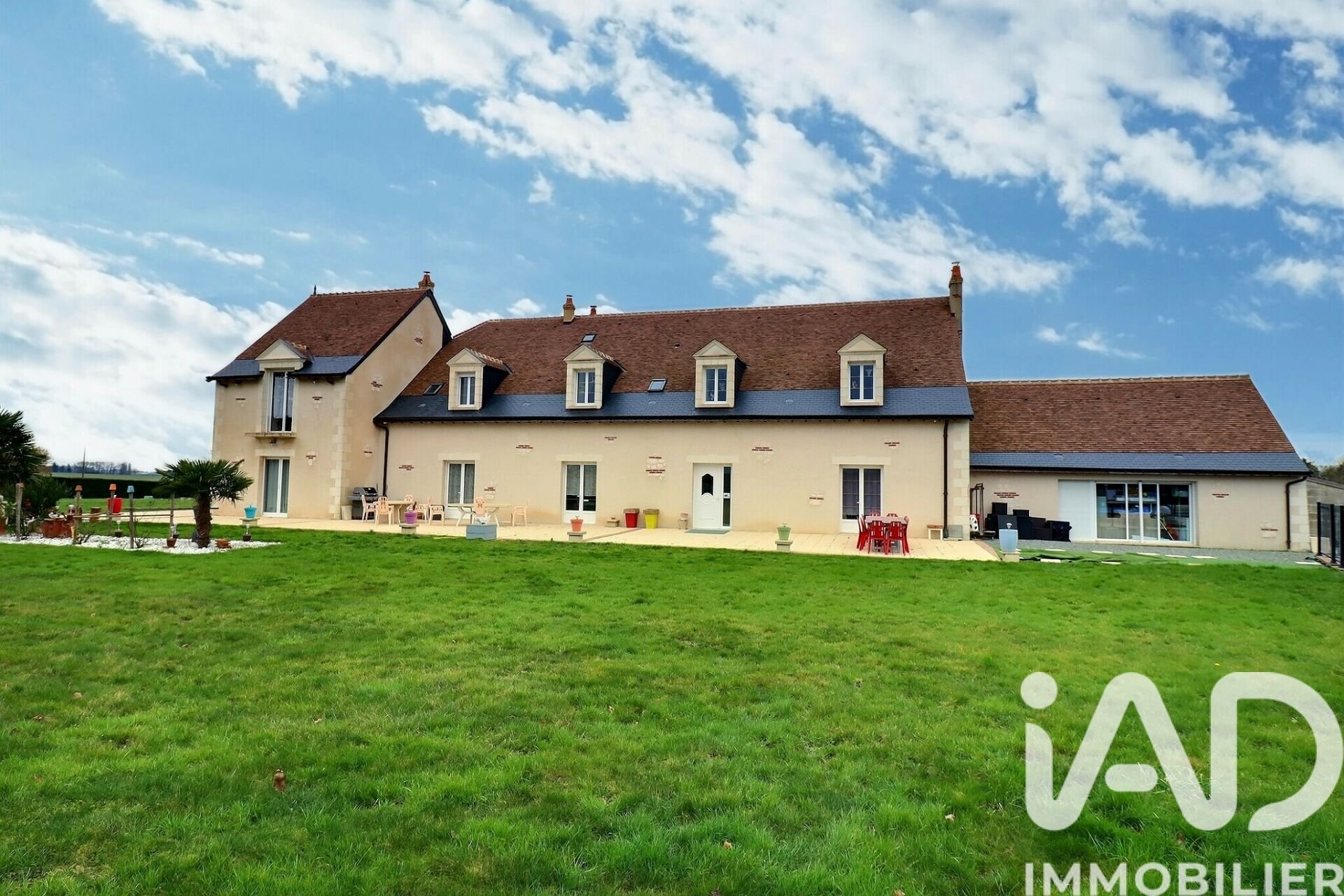 Maison à vendre, 994m², Neuillé-Pont-Pierre